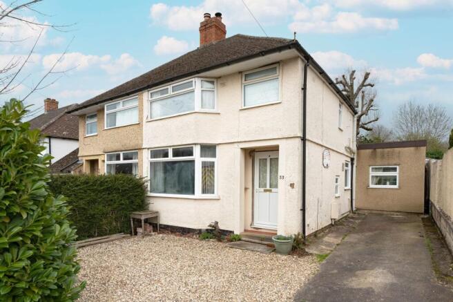 3 bed property, in Netherwoods Road, £430,000