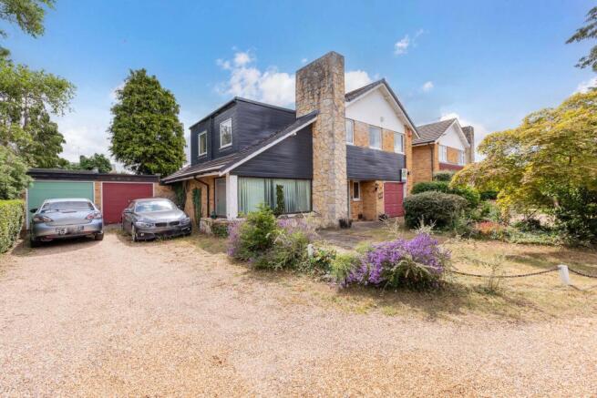 4 bed property, in Steepe Cottage, £759,950