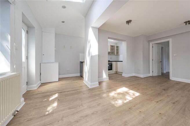1 bed property, in Haydons Road, £375,000