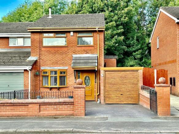 3 bed property, in Graver Lane, £250,000
