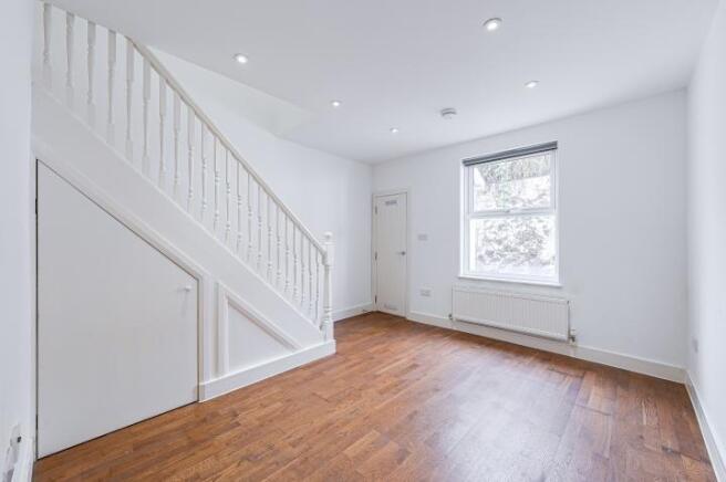 1 bed property, in Brownhill Road, £225,000