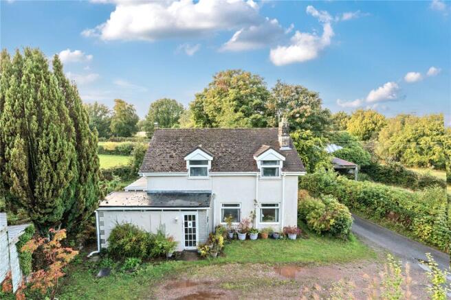 3 bed property, in Whitelye, £569,000