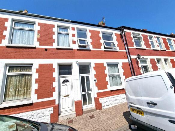 3 bed property, in Kathleen Street, £225,000