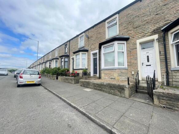 3 bed property, in Barden Lane, £130,000
