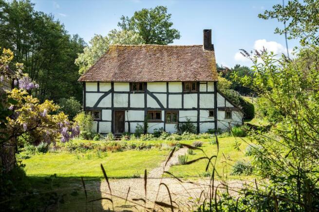 3 bed property, in Bedford Lane, £1,250,000