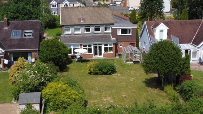 4 bed property, in Abergwili Road, £500,000