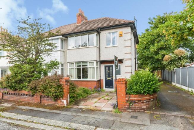3 bed property, in Condor Grove, £180,000