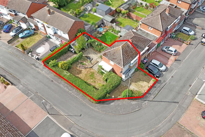 3 bed property, in Birch Grove, £250,000