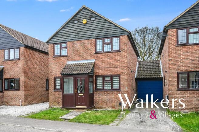 3 bed property, in Deerhurst Chase, £365,000