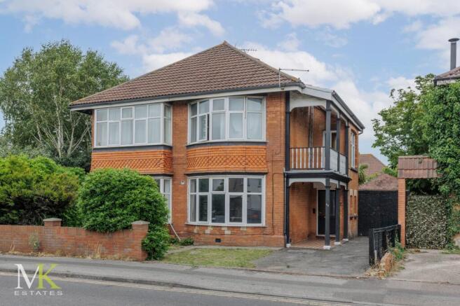 7 bed property, in Richmond Park Road, £650,000