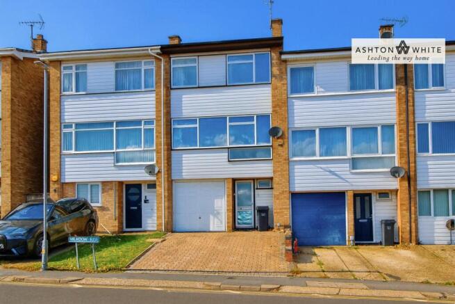 4 bed property, in Meadow Rise, £409,995