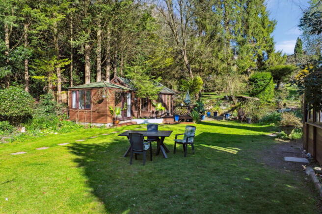 4 bed property, in Rayners Avenue, £850,000