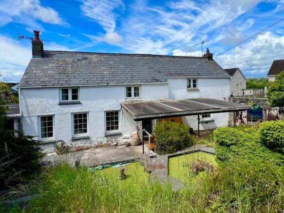 3 bed property, in Wick Road, £650,000