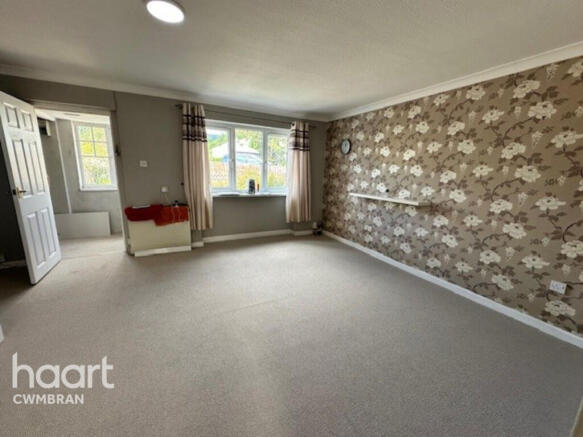 3 bed property, in Coed Lees, £160,000