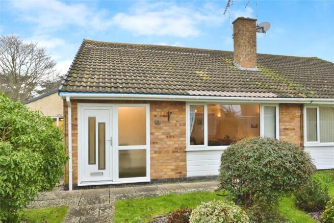 3 bed property, in Homestead Way, £375,000
