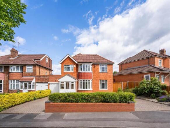 4 bed property, in Thurlston Avenue, £500,000