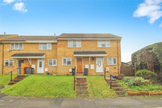 2 bed property, in Gainsborough Rise, £190,000