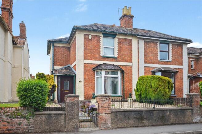 3 bed property, in Wembdon Road, £250,000