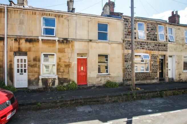 1 bed property, in South View Road, £285,000