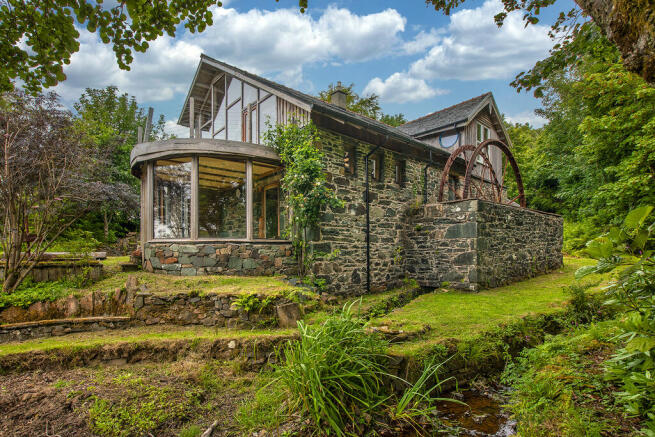 Land, in Lunga Mill, £440,000