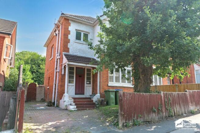 3 bed property, in Dale Road, £267,000