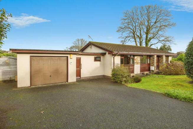 3 bed property, in Athelstan Park, £350,000