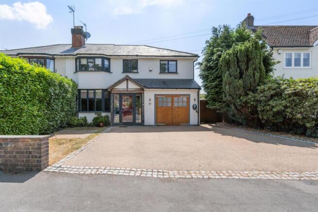 5 bed property, in Mill Lane, £700,000