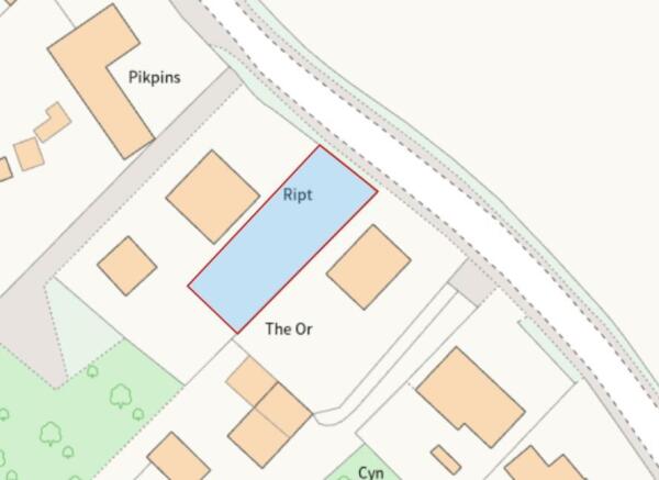 3 bed property, in Maldon Road, £250,000