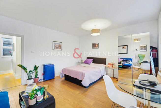 Land, in Gloucester Place, £448,000
