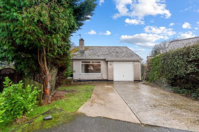 4 bed property, in Croft Park, £359,000