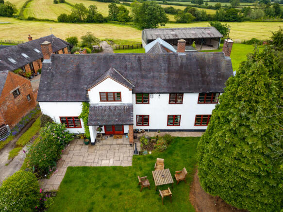 3 bed property, in Top House Farm Dalbury Lees, £600,000