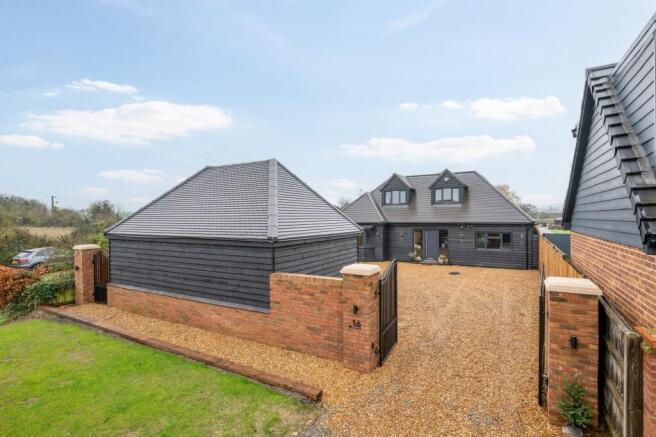 5 bed property, in Box End Road, £1,200,000