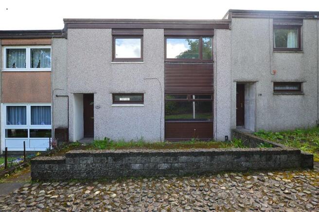2 bed property, in Forres Drive, £75,000