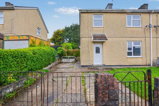 3 bed property, in Brynmawr, £92,500