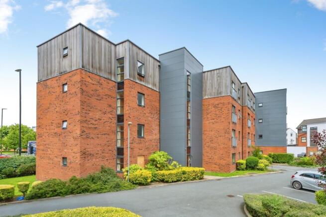 1 bed property, in Dutton Court, £65,000