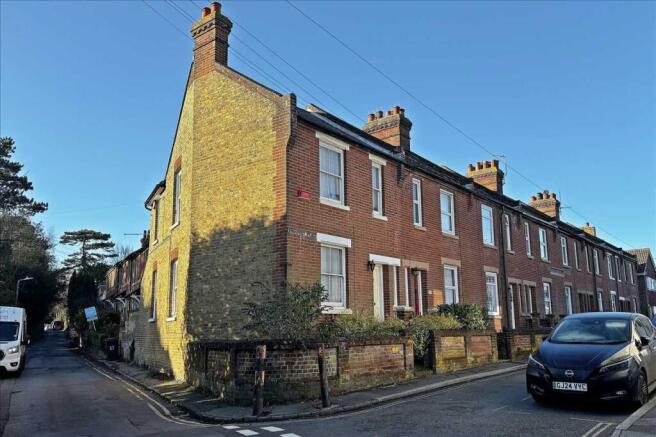 2 bed property, in Prospect Place, £240,000