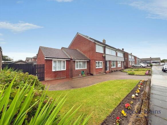5 bed property, in Chapel House Road, £345,000
