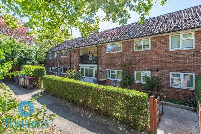 2 bed property, in Gibbons Avenue, £105,000
