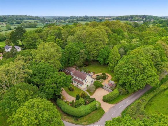 4 bed property, in Broad Lane, £1,500,000