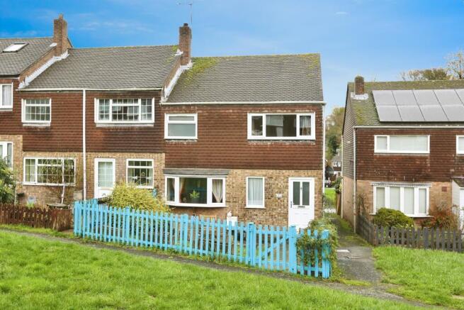 3 bed property, in Sherley Green, £275,000