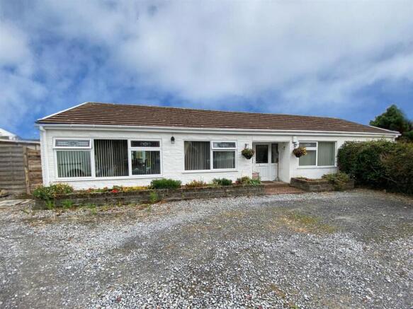 4 bed property, in Elkington Road, £475,000