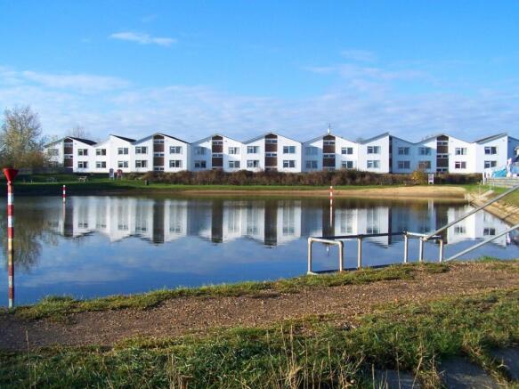 2 bed property, in Woodrolfe park Tollesbury, £189,000