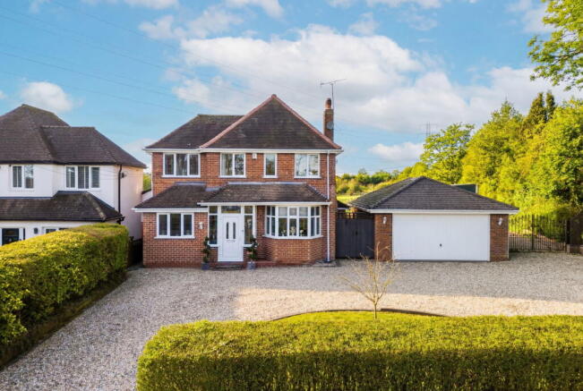 3 bed property, in Tanworth Lane, £790,000