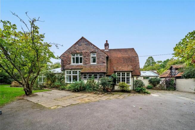 5 bed property, in Partridge Lane, £1,100,000