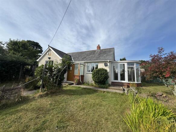 2 bed property, in CHULMLEIGH, £220,000