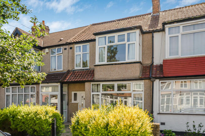 4 bed property, in Beckway Road, £425,000