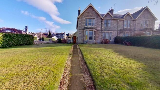 6 bed property, in Caranradh 19 Sanquhar Road, £480,000