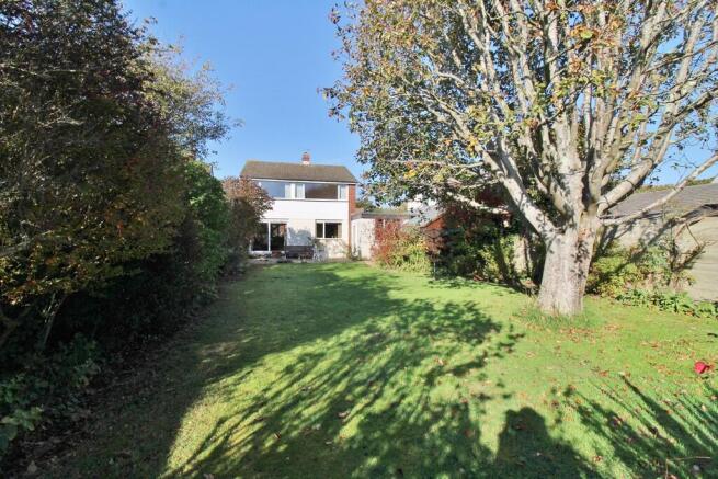 4 bed property, in Osborne View Road, £685,000