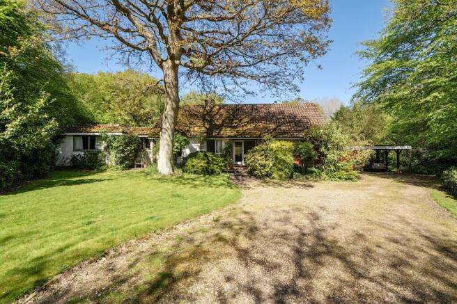 4 bed property, in Carlton Road, £699,950