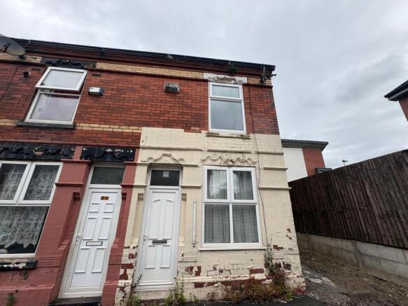 2 bed property, in Fairhaven Street, £130,000